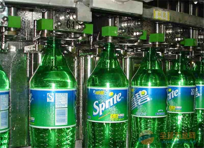 2020果味型碳酸飲料生產線設備|含汽塑料瓶碳酸飲料設備廠家